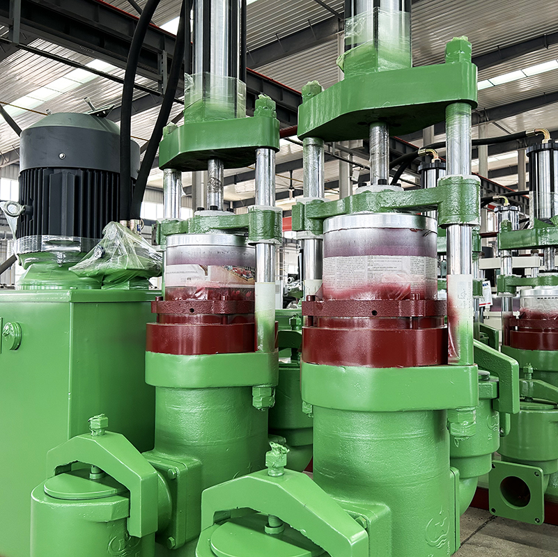 YB300-40柱塞(sai)泥漿泵