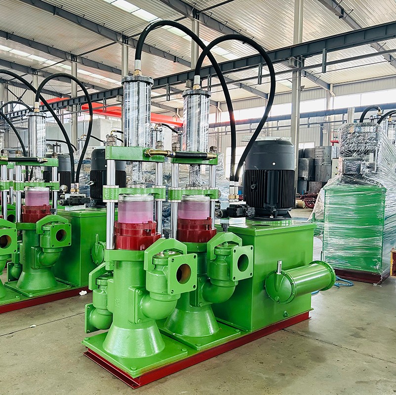 YB200液壓陶(tao)瓷柱塞泵(beng)4