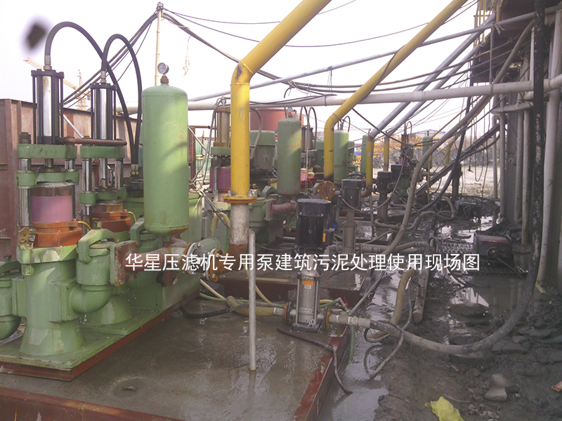 高壓隔膜(mo)泵使用壽(shou)命的決定(ding)因素與優(you)點