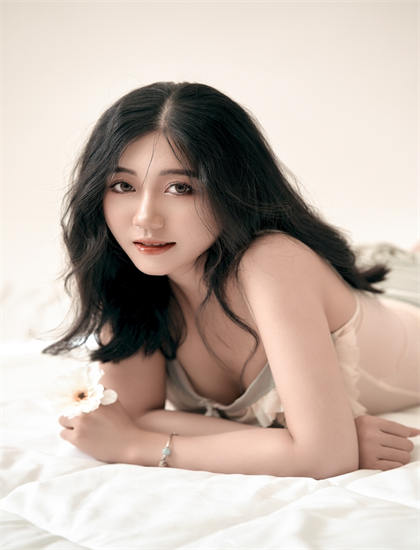 大地资源二中文在线观看免费高清_男人女人_女人易怒